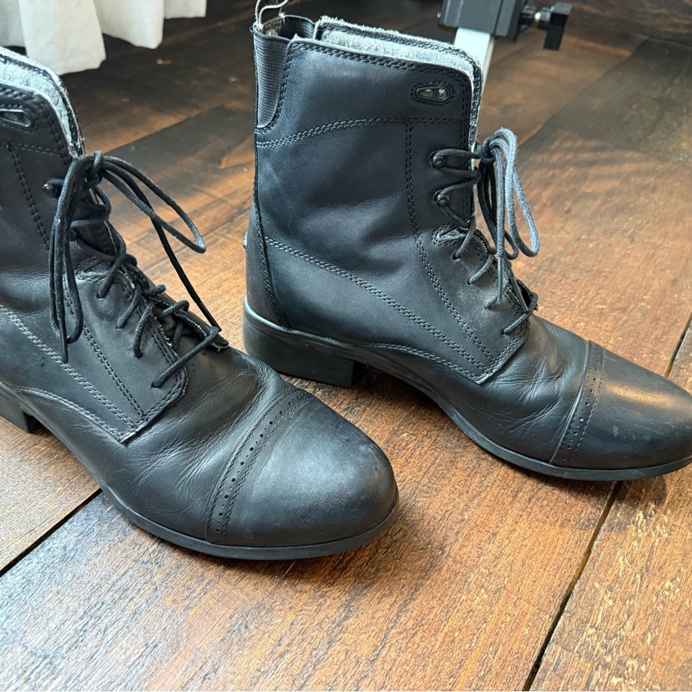 Ariat Black Lace-Up English Riding Boot